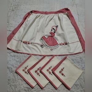 vintage embroidered girl with bonnet red gingham apron with 4 matching napkins